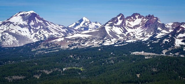 Beautiful mountain range in Oregon
